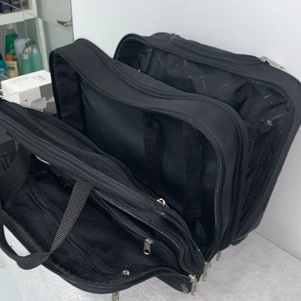 EUC Samsonite carry-on/laptop/briefcase excellent used condition, black. - Picture 16 of 17
